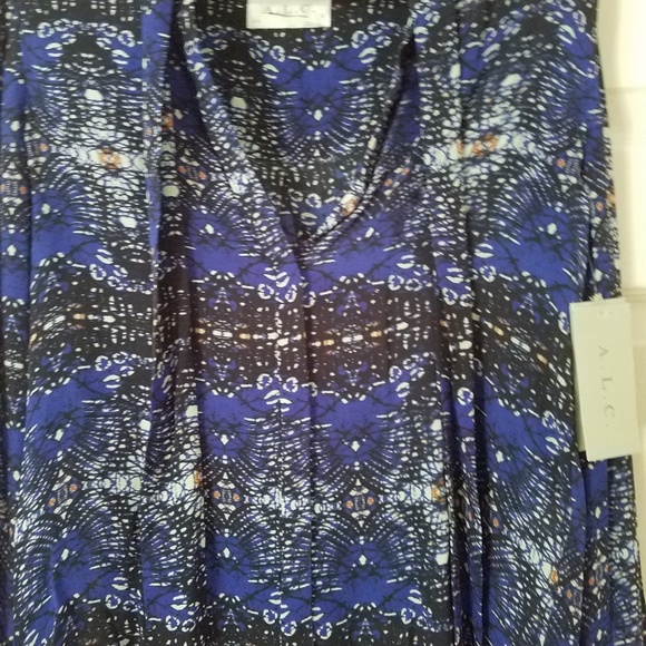 A.L.C. blue print attached scarf top with tags - Picture 3 of 4